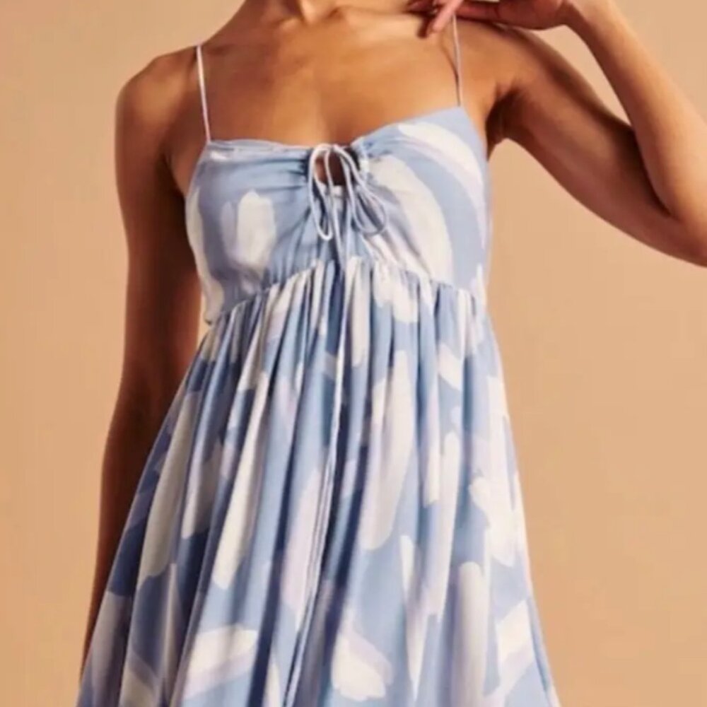 Abercrombie & Fitch Strappy Flirty Mini Dress (XS)